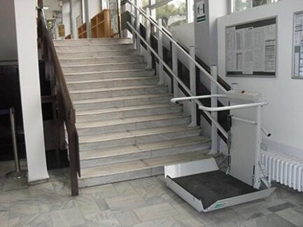 Savaria Delta Commercial Inclined Platform Lift