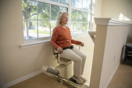 Harmar Pinnacle SL600HD Straight Stair Lift